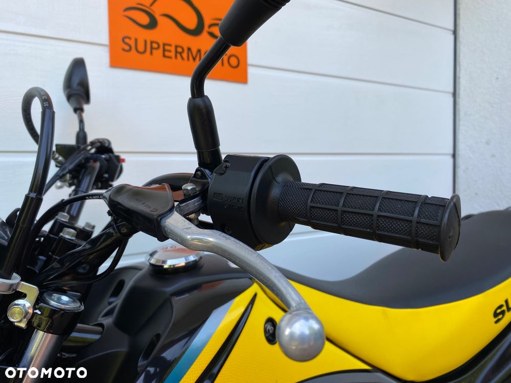 Suzuki DR - 22