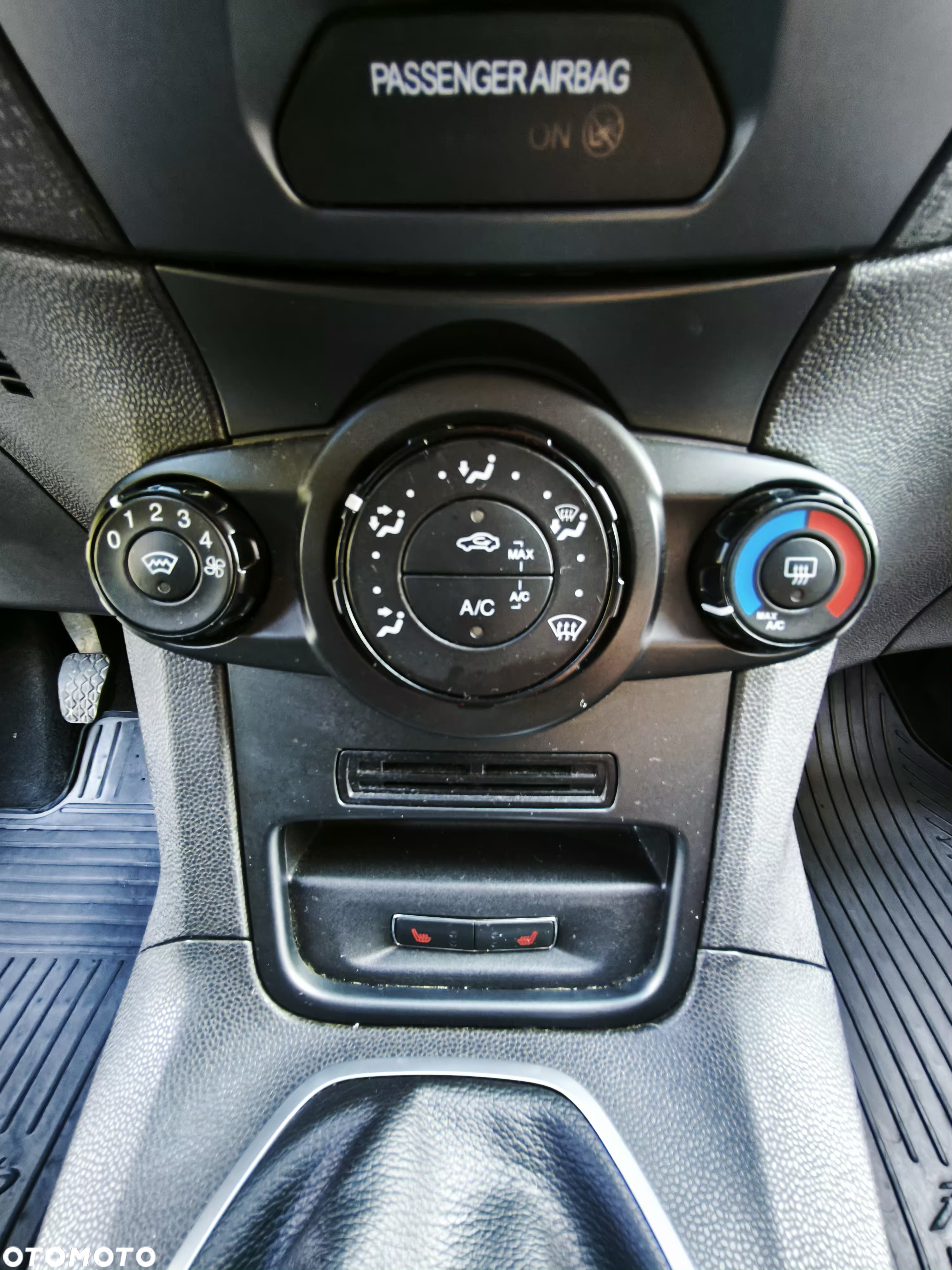 Ford Fiesta - 19