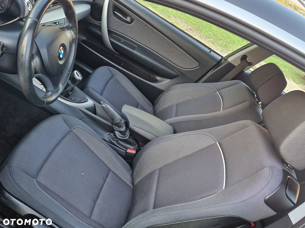 BMW Seria 1 116i - 13