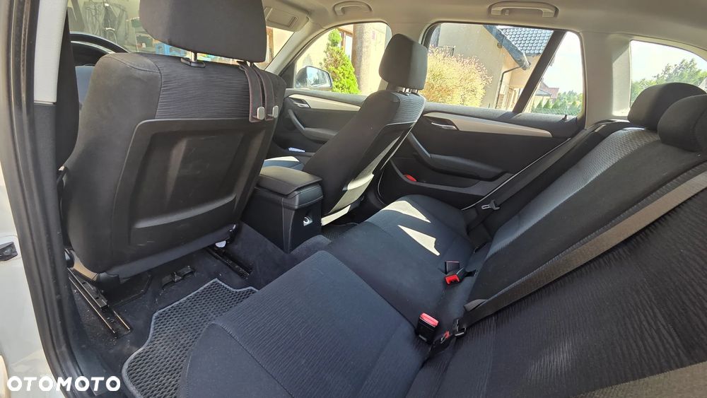 BMW X1 sDrive18i - 13