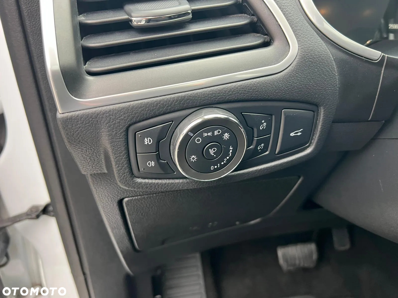 Ford S-Max 2.0 TDCi Trend PowerShift - 15