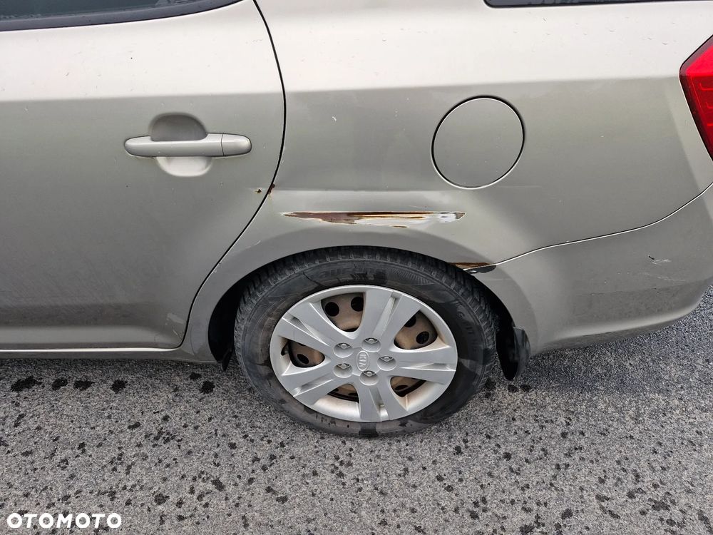 Kia Ceed - 6