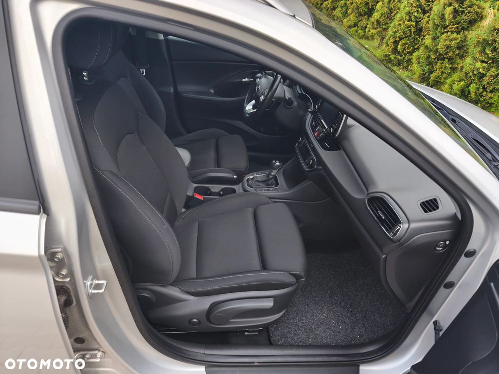 Hyundai i30 - 16