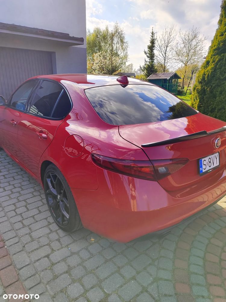 Alfa Romeo Giulia 2.0 Turbo 16V AT8 Veloce Ti - 9