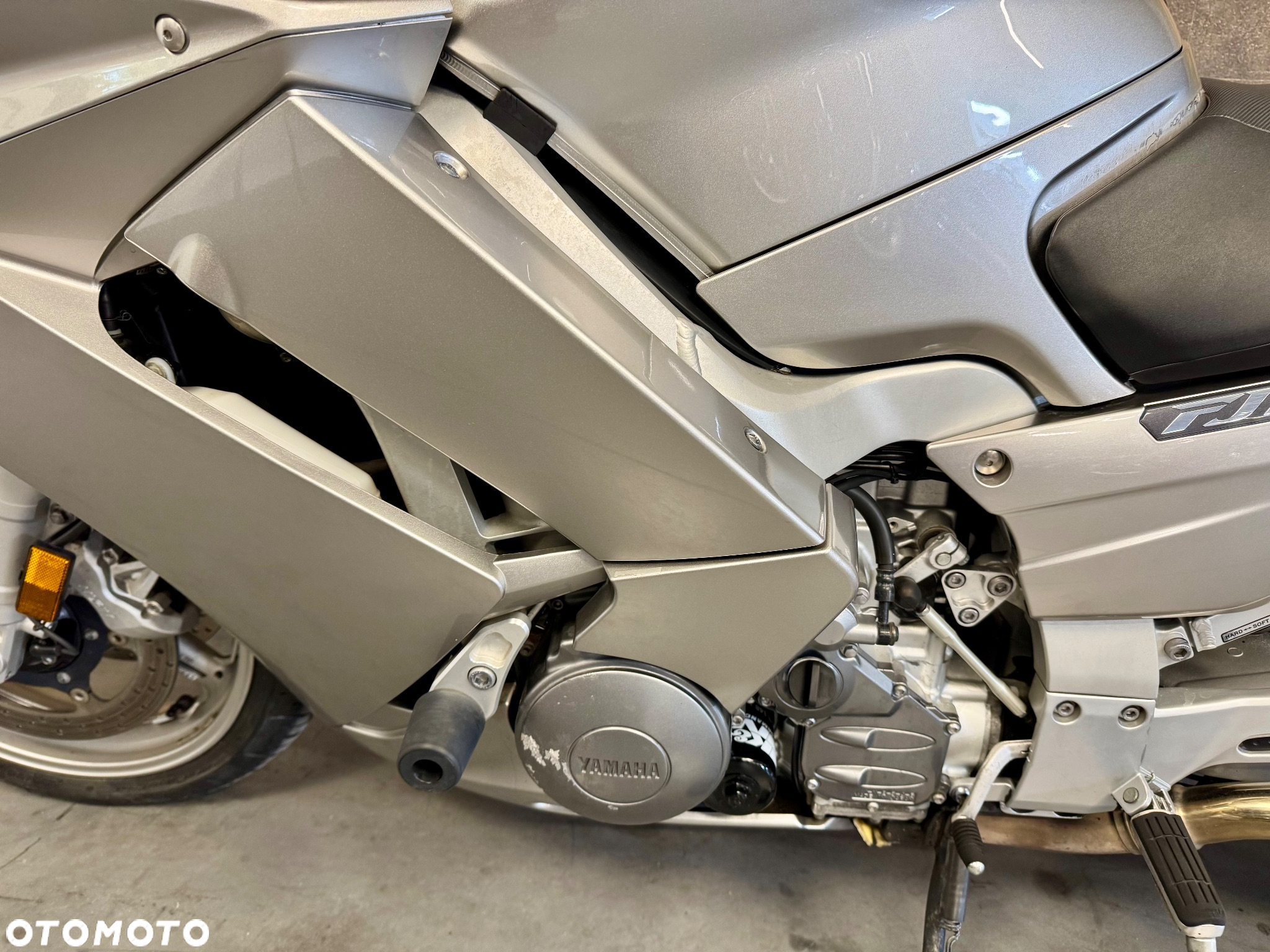 Yamaha FJR - 11
