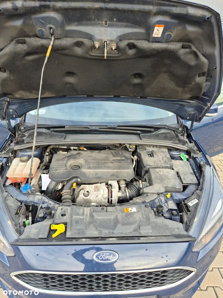 Ford Focus 1.5 TDCi SYNC Edition - 19