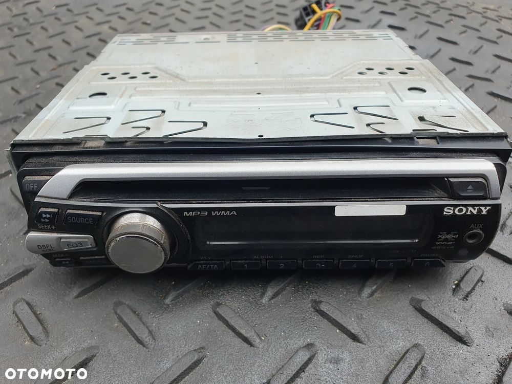 Radioodtwarzacz samochodowy Sony CDX-GT232 - 1