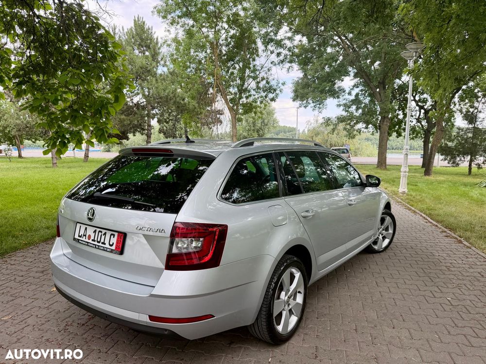 Skoda Octavia 2.0 TDI DSG Premium Edition - 4