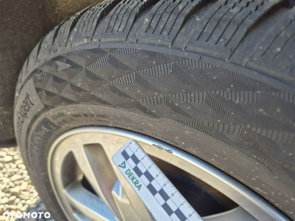 Ford Tourneo Connect Grand - 29