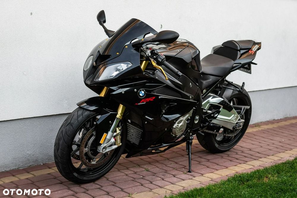 BMW S - 6