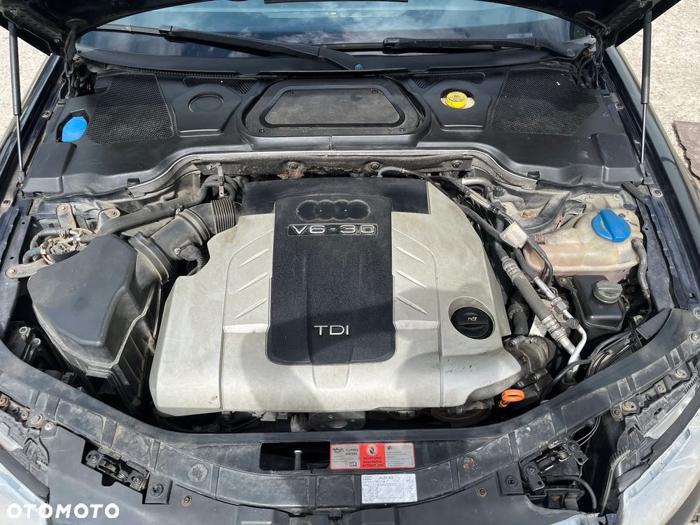 Audi A8 - 25