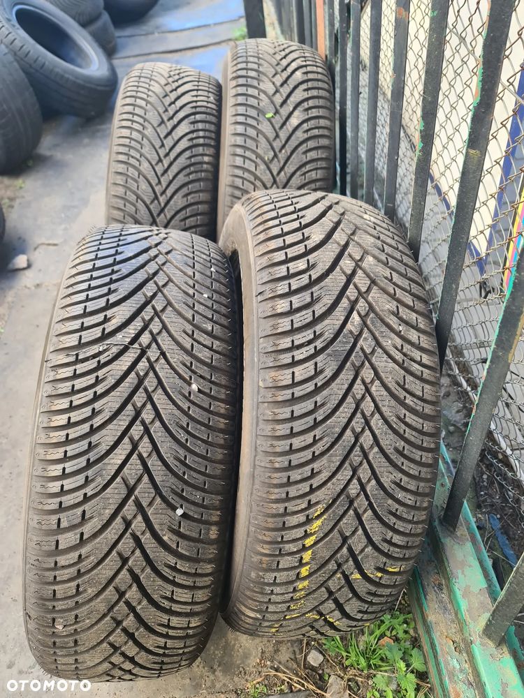 4szt. Opony zimowe BFGoodrich 215/55/17 98V 7mm dot 4324 - 3
