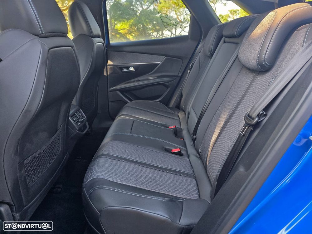 Peugeot 3008 1.6 Hybrid Allure Pack e-EAT8 - 17