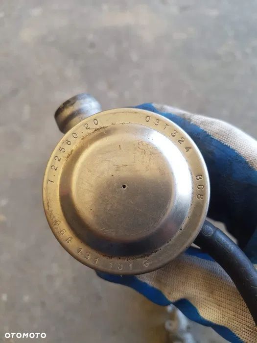 ZAWÓR EGR PASSAT B5 FL AUDI A4 B6 A6 1.8T 06B131101G - 2