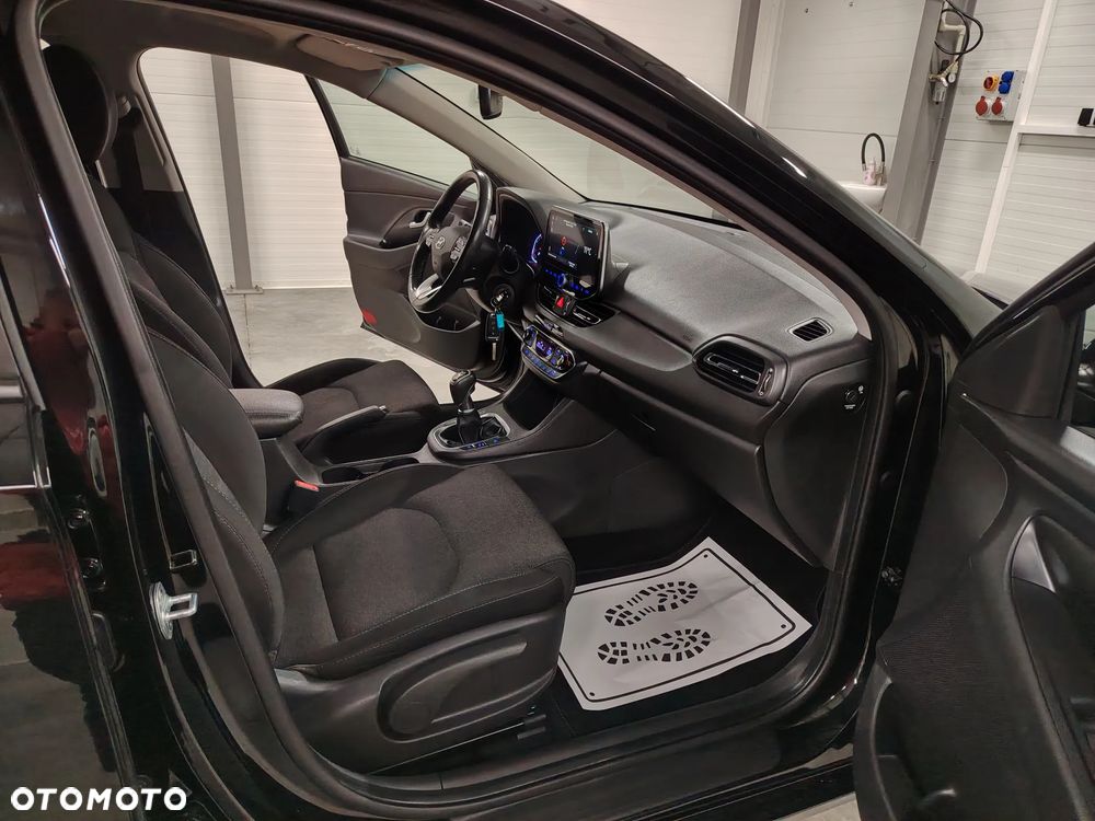 Hyundai i30 1.5 DPI Modern - 27