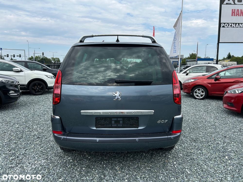 Peugeot 807 - 7