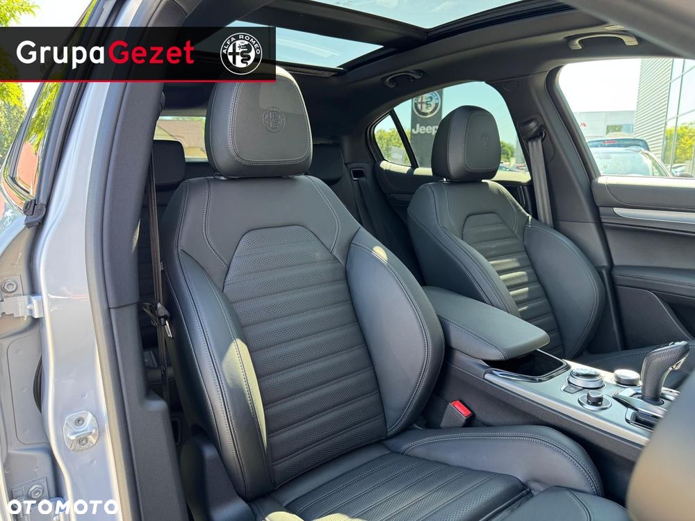 Alfa Romeo Stelvio - 17