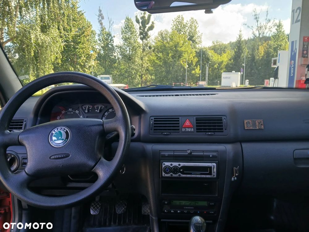 Skoda Octavia 1.6 Elegance - 8