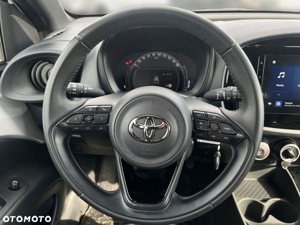 Toyota Aygo X - 10