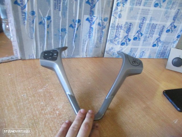 Interruptor 8A6T14K147AD FORD FIESTA 6 2009 1.4TDCI    PRETO Volante Multifunções - 1