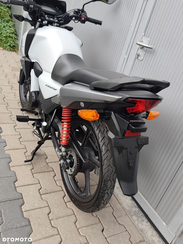 Honda CBF - 12