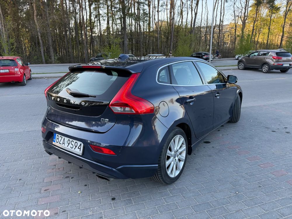 Volvo V40 D2 Summum - 14