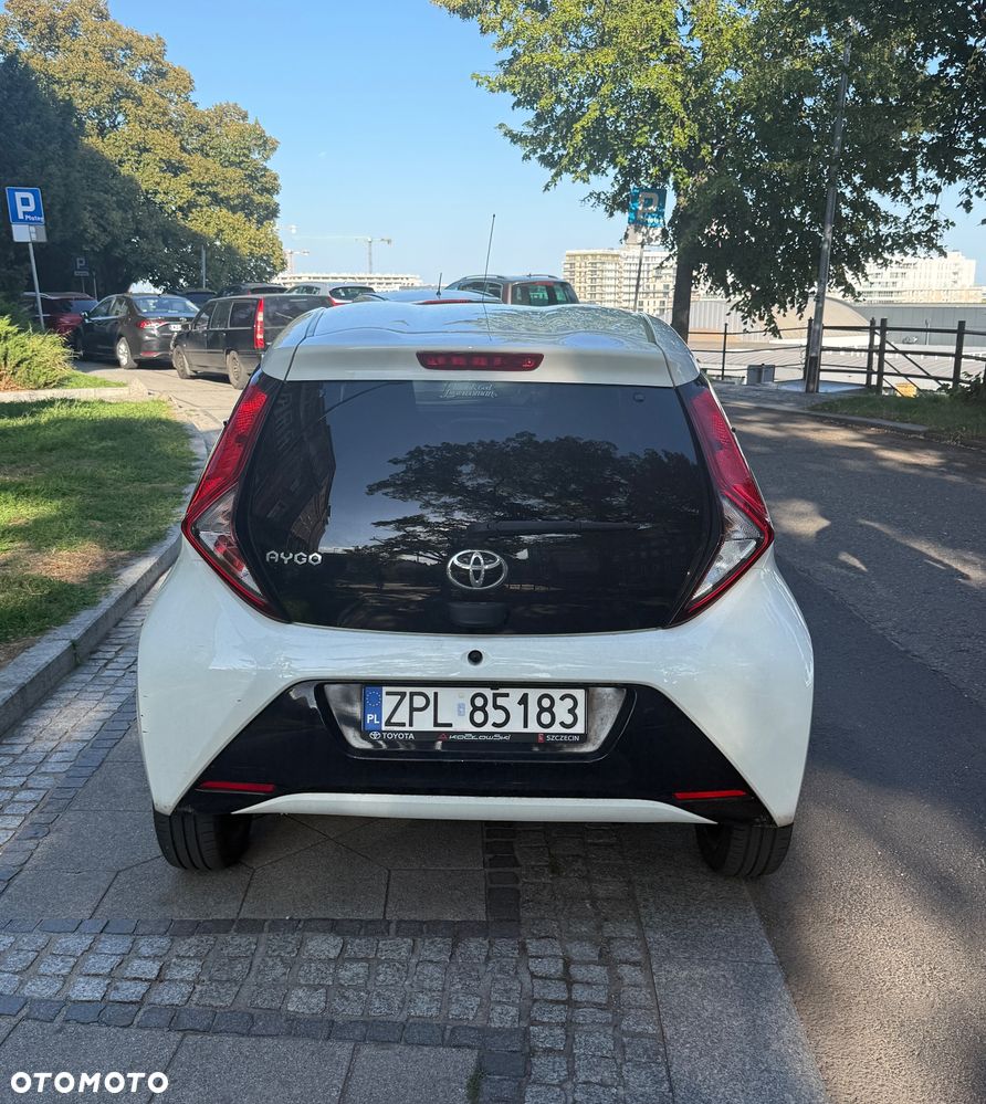 Toyota Aygo 1.0 VVT-i JBL Edition - 4