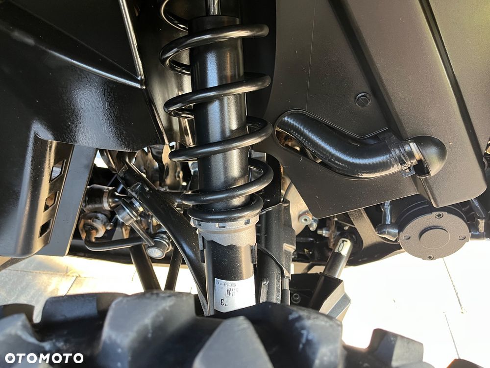 Can-Am Outlander - 10