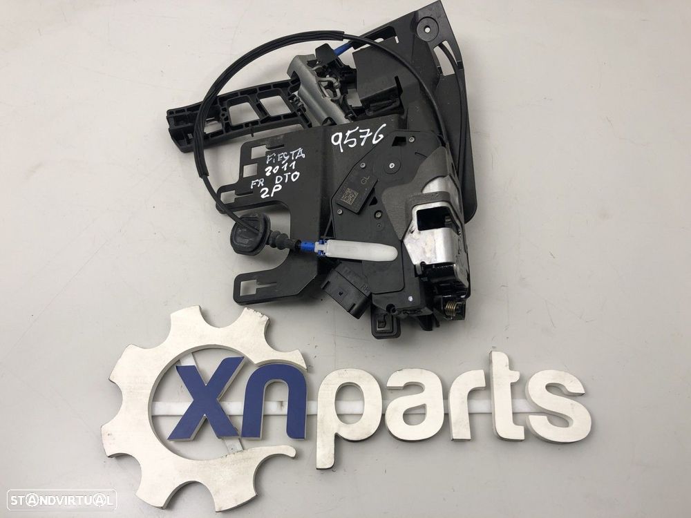Fecho da porta Frente Dto Usado FORD FIESTA VI Van 1.4 TDCi | 01.09 - - 1
