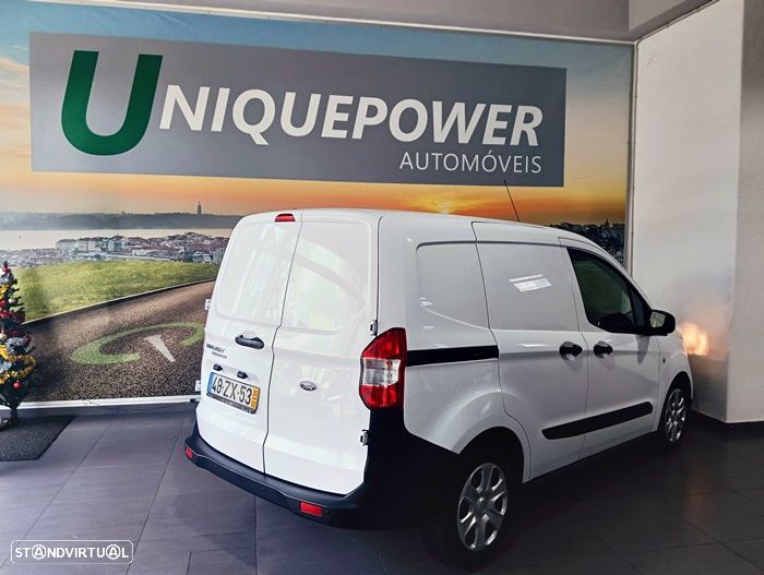 Ford Transit Courier - 5