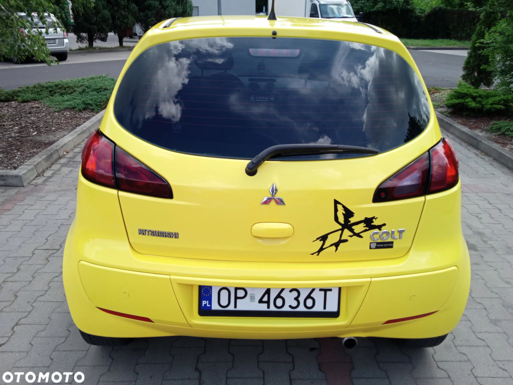 Mitsubishi Colt CZ3 1.3 Young Edition - 3
