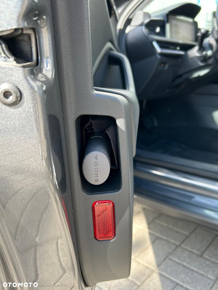 Skoda Superb 2.0 TSI 4x4 L&K DSG - 11