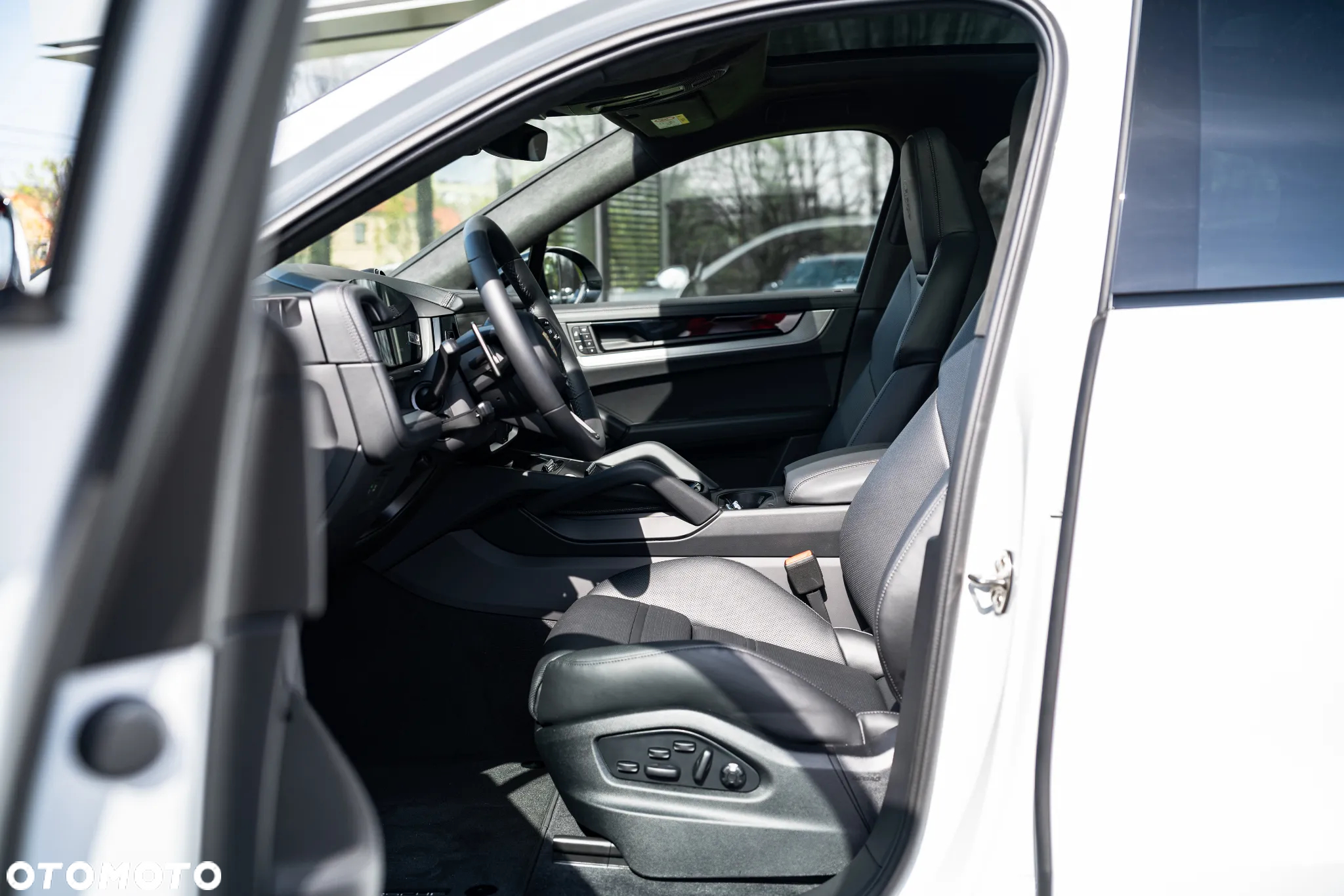 Porsche Cayenne - 11