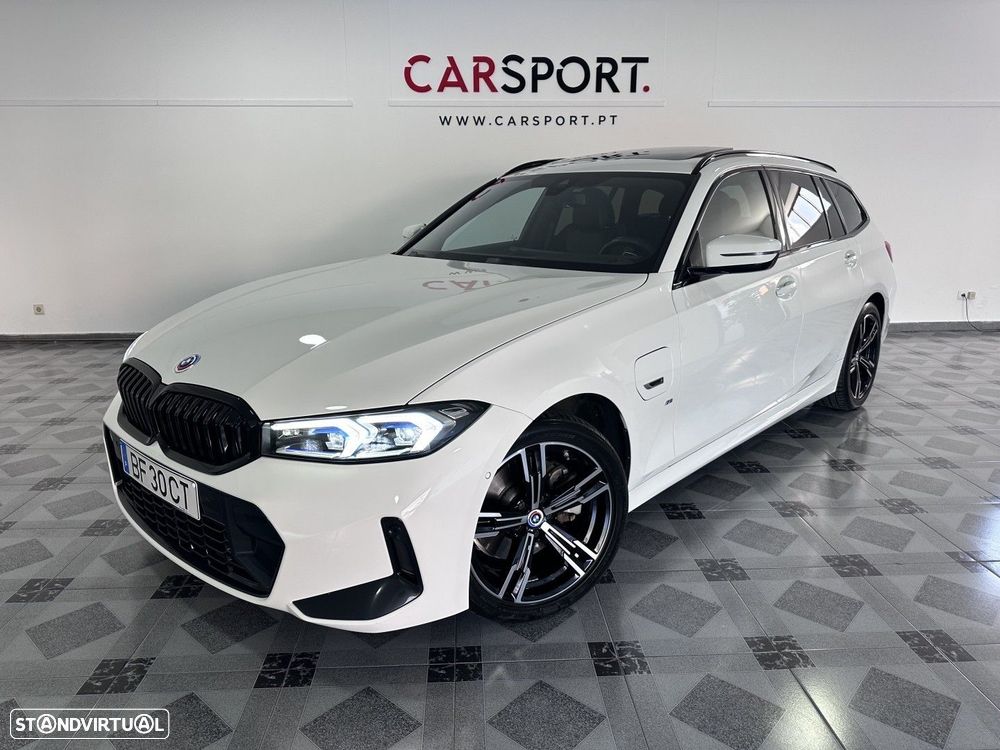 BMW 330 e Pack Desportivo M Pro Auto - 1