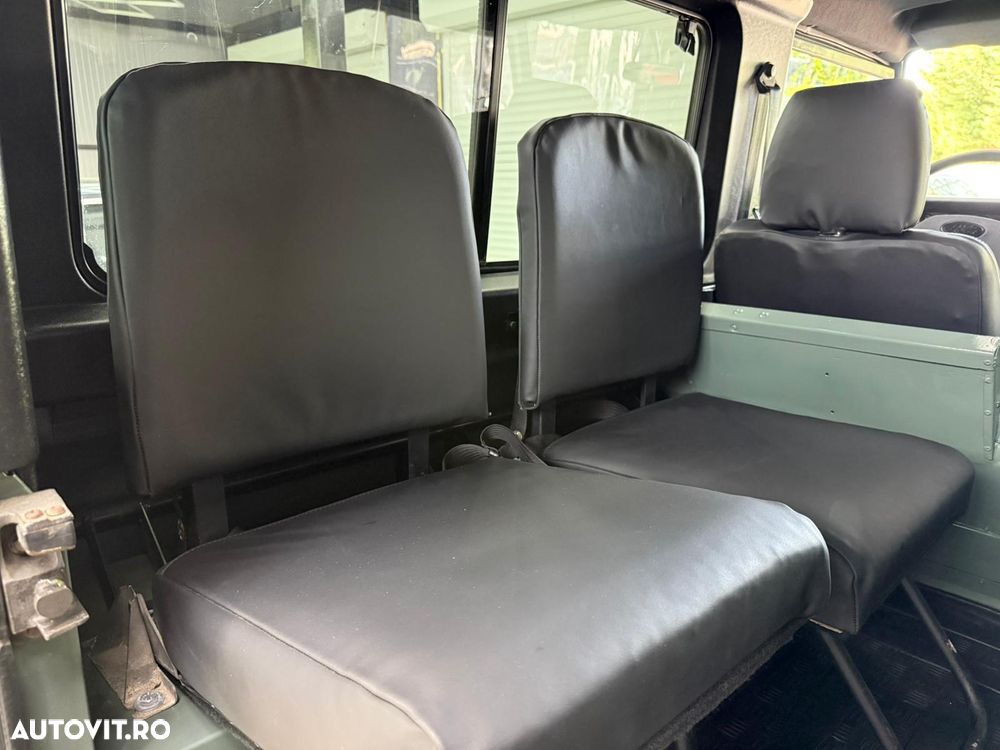 Land Rover Defender - 18