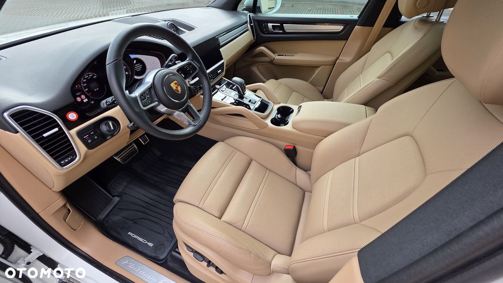 Porsche Cayenne S Platinum Edition - 16