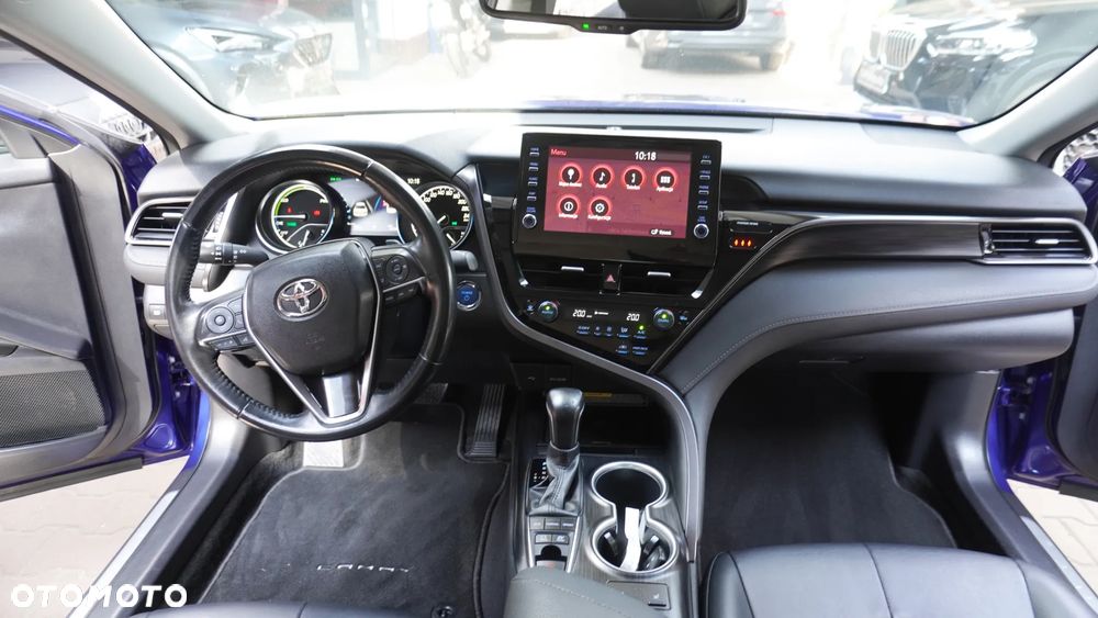 Toyota Camry 2.5 Hybrid Executive CVT - 21