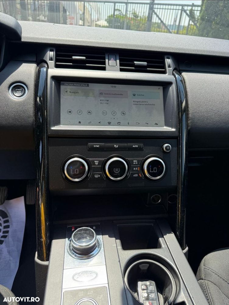 Land Rover Discovery Sport - 13
