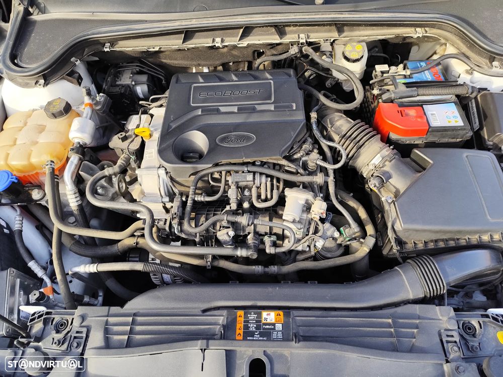 Ford Focus 1.0 EcoBoost MHEV Vignale - 48