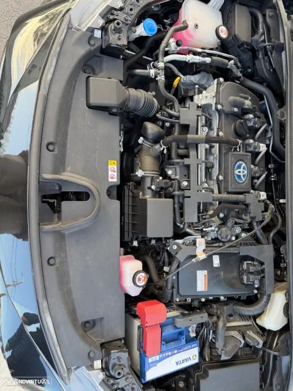 Toyota Corolla 1.8 Hybrid GR-Sport - 25