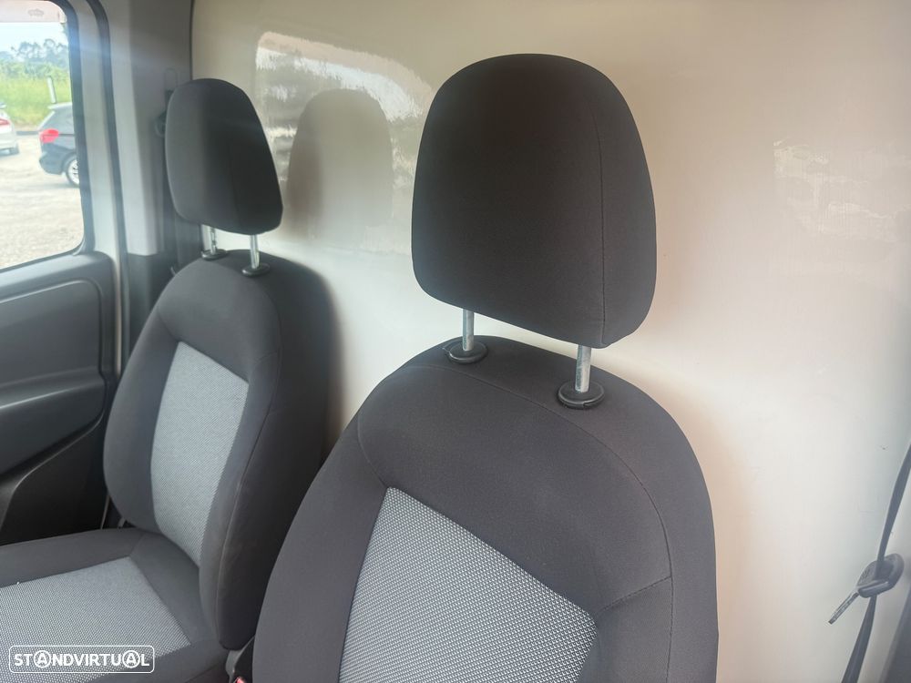 Fiat DOBLO 1.3 M-J FIBRADA - 9