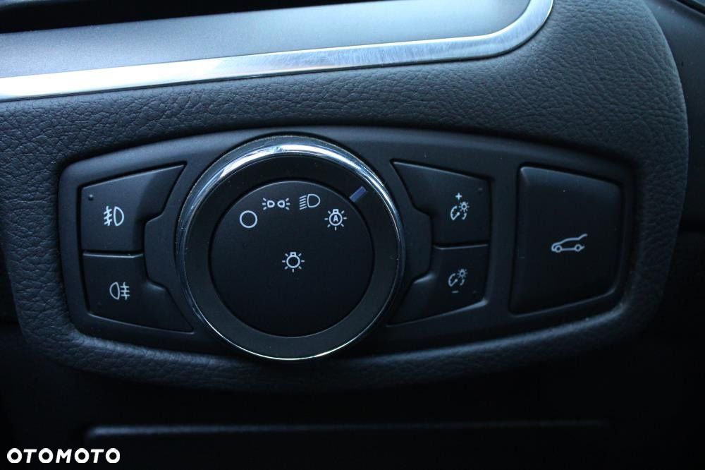 Ford S-Max - 19