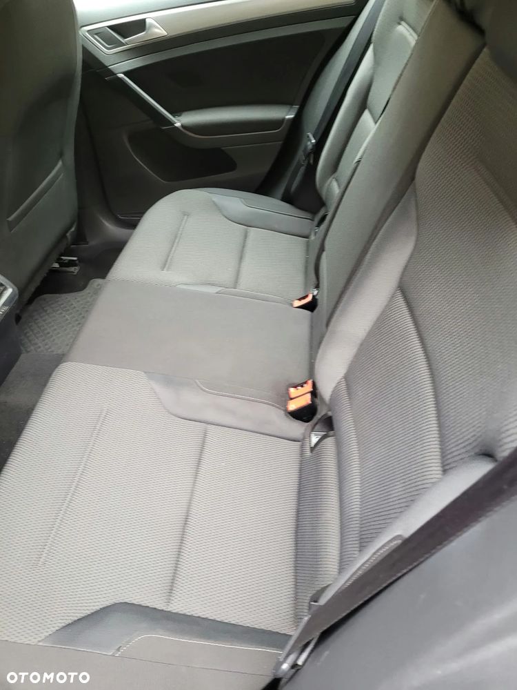 Volkswagen Golf - 13