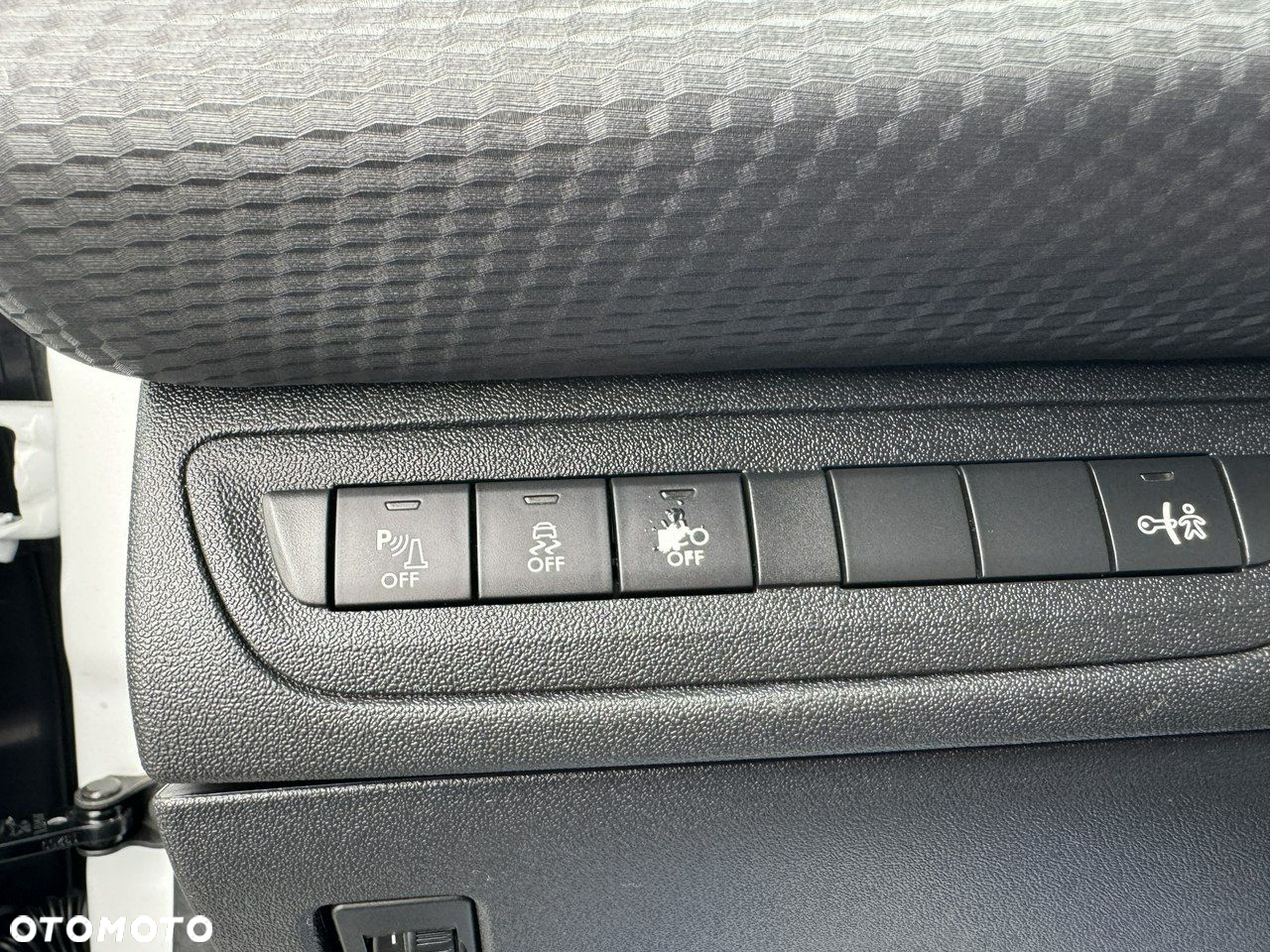 Peugeot 2008 - 16