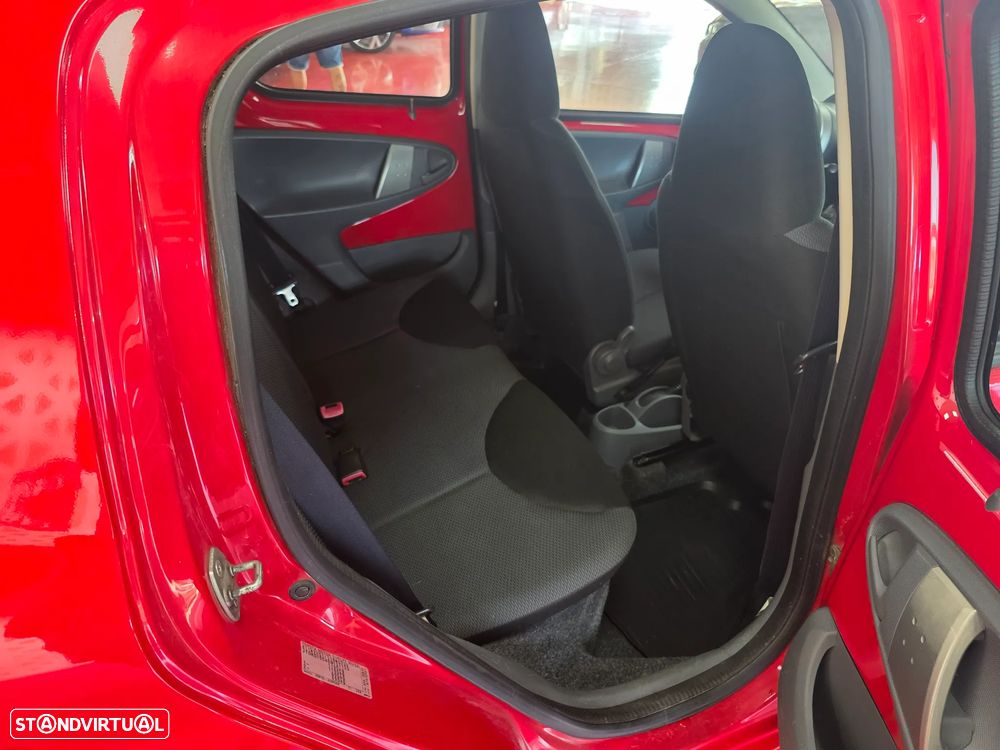 Toyota Aygo 1.0 + AC - 20