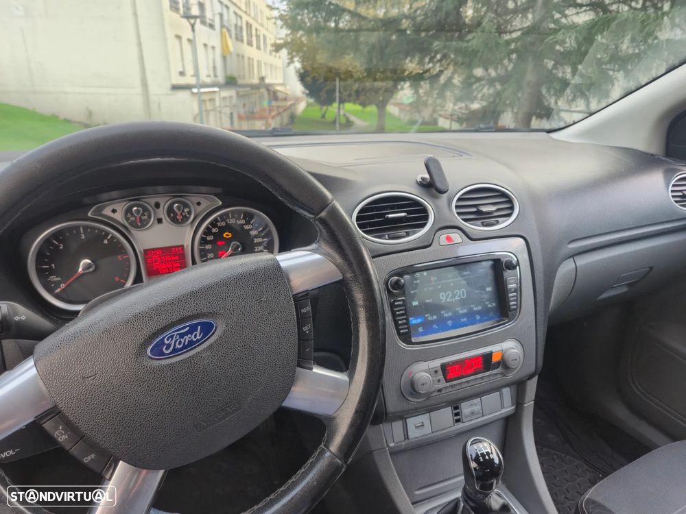 Ford Focus SW 1.6 TDCi Titanium - 13