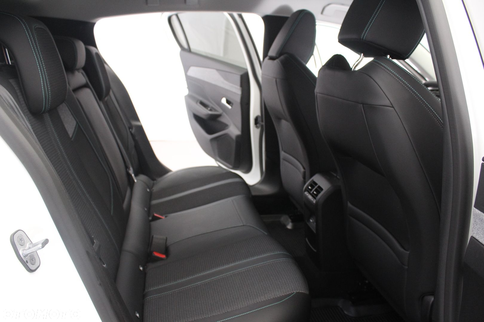 Peugeot 308 - 16