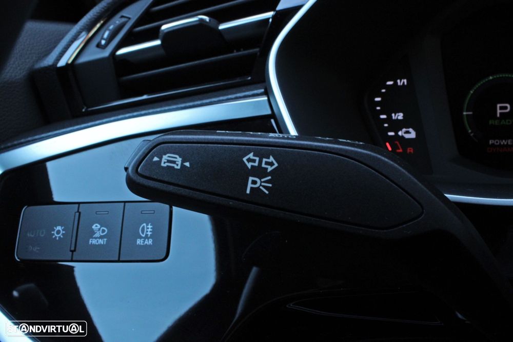 Audi Q3 Sportback 45 TFSIe S line S tronic - 10