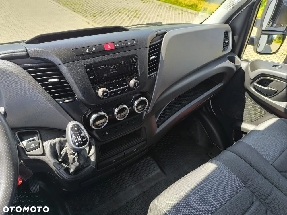 Iveco Daily 50C18, Sypialnia 6.10m, 15 Palet, 2x Firana + Zsuwany dach, Drzwi z tyłu! - 24