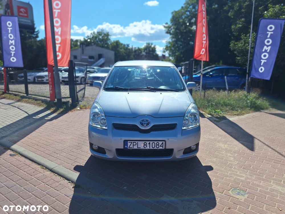 Toyota Corolla Verso - 3